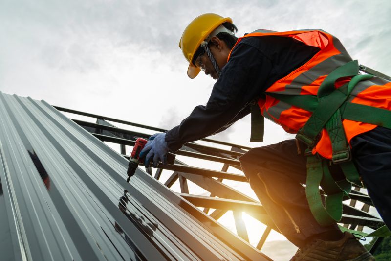 Signs It’s Time To Consider Metal Roof Installation